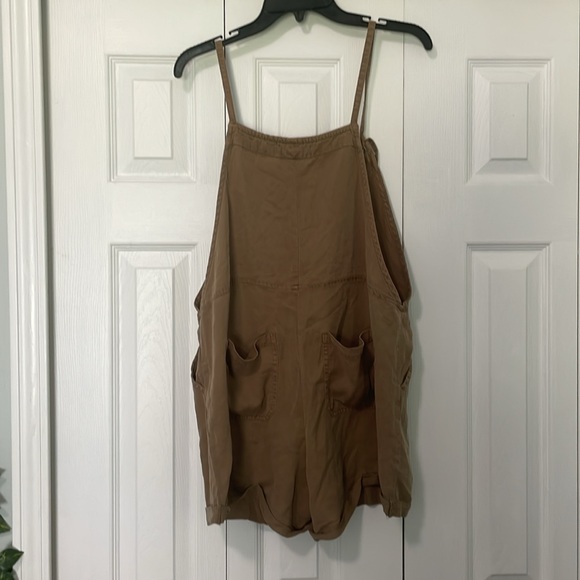 Overall romper - Picture 7 of 7